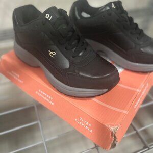 Easy Spirit Black Tennis (multiple sizes)